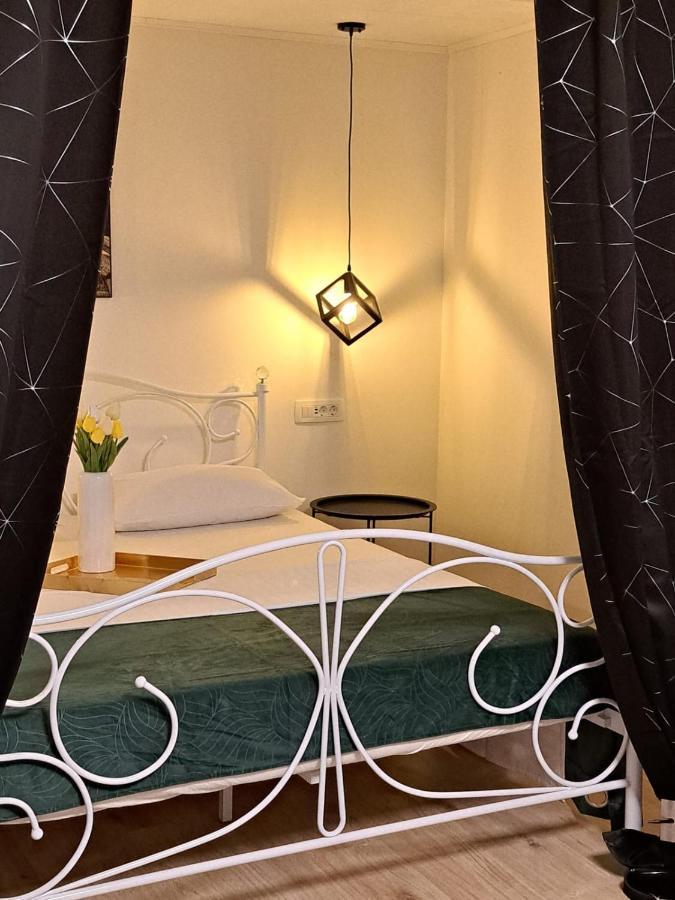 Appartamento Studio Apartman Maris Zara Esterno foto